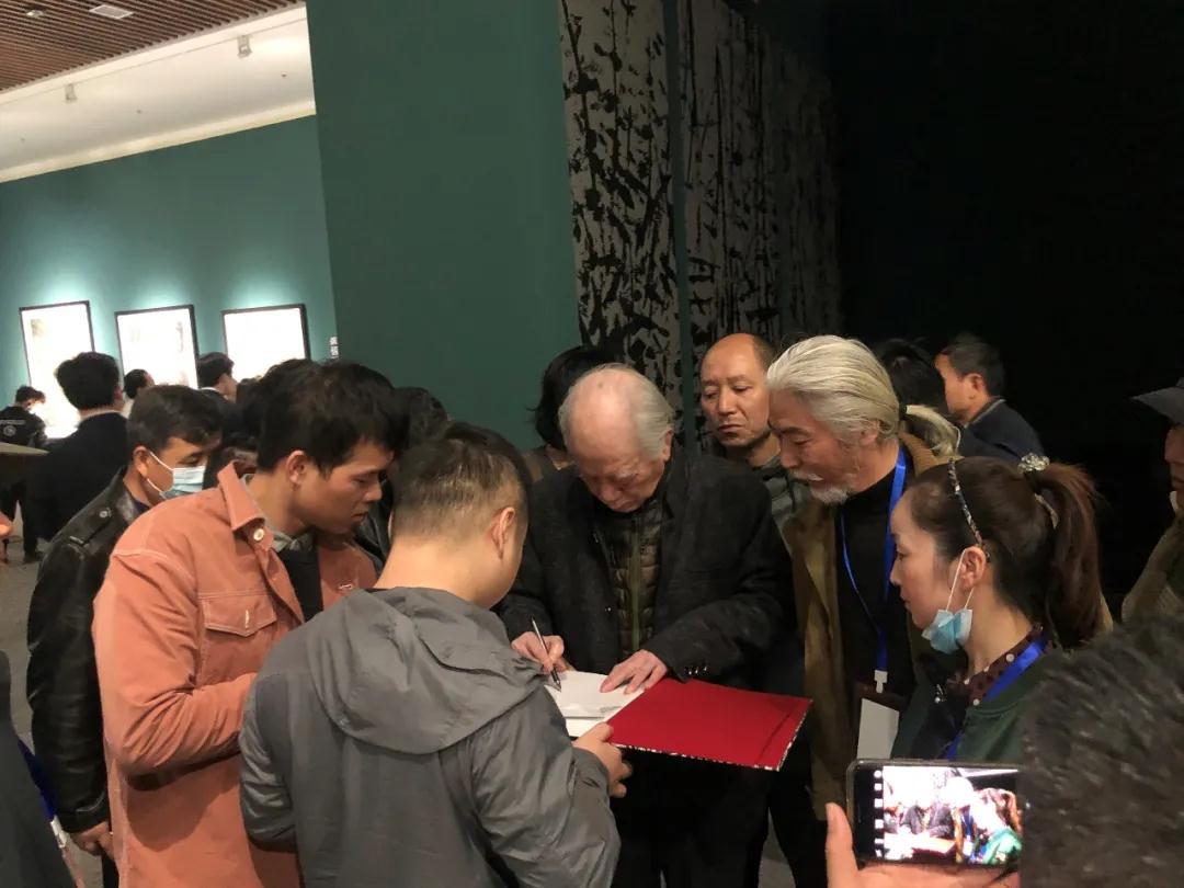 澳门最牛三肖二码中特，揭秘其独特优势与魅力澳门最牛三肖三码中特的优势王中王
