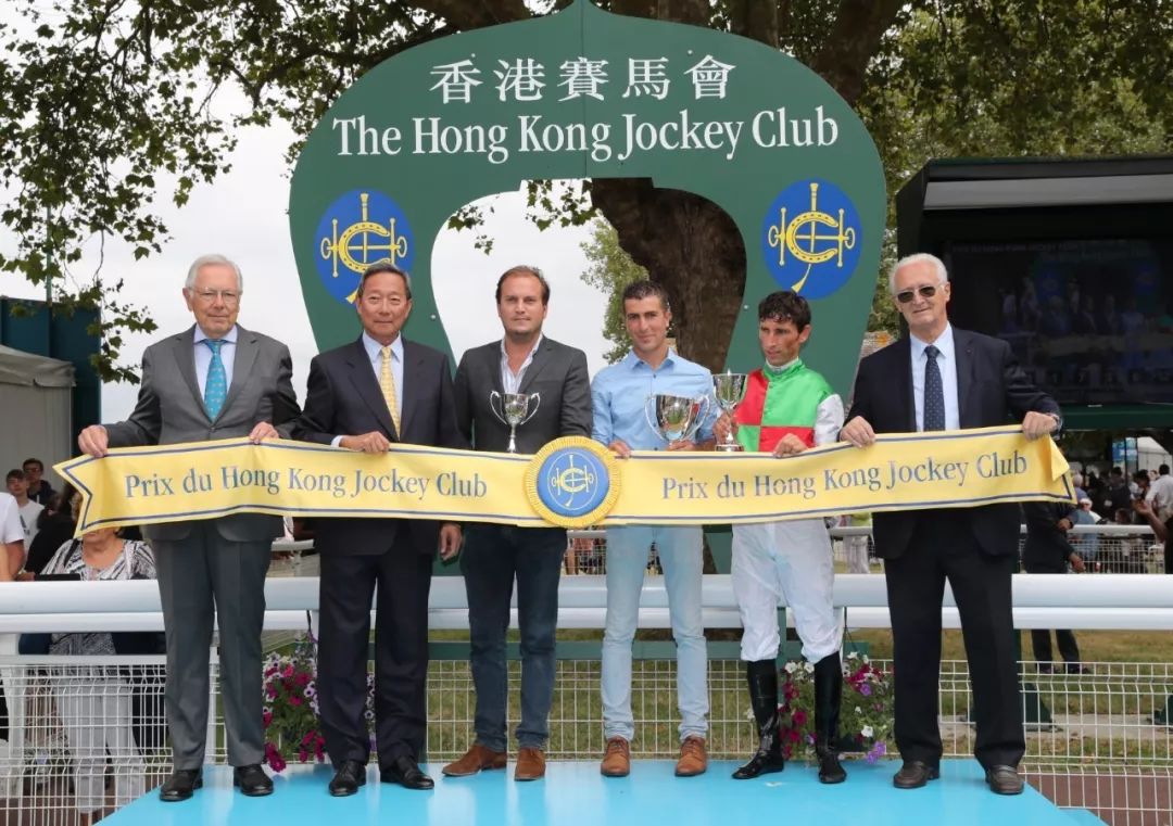探索香港全年资料马会大全，一册在手，尽享赛事精彩香港2021年马会资料大全