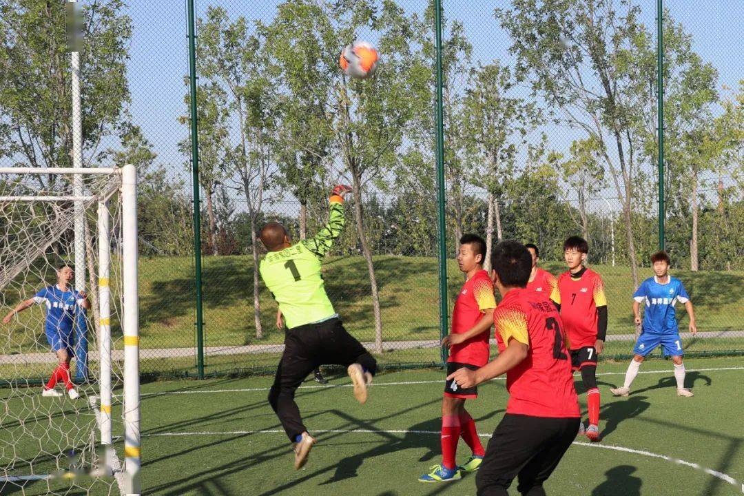 今晚精彩纷呈，不容错过的球赛盛宴今晚有什么球赛直播
